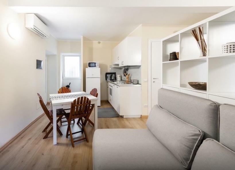 Apartment Quiet And Charming In The Centre With Air Conditioned Como