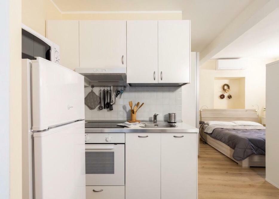 Quiet And Charming In The Centre With Air Conditioned Apartment